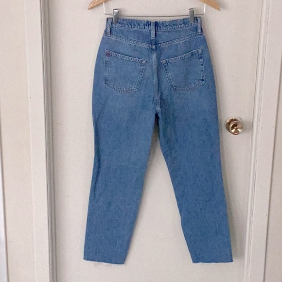 NWOT Urban Outfitters BDG Button Down Slim Straight Jeans in Size 26 - Picture 3 of 4